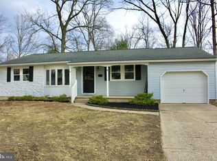 15 Indian Birch Rd, Turnersville, NJ 08012
