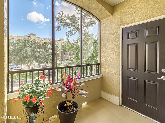 5th image of 8539 GATE Parkway W #123