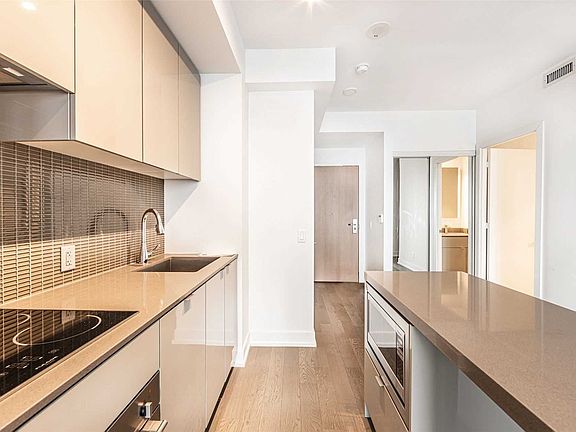 5th image of 7 Grenville St #4806