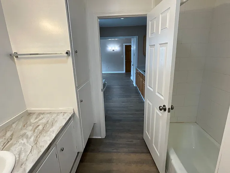58 School St — Photo 14