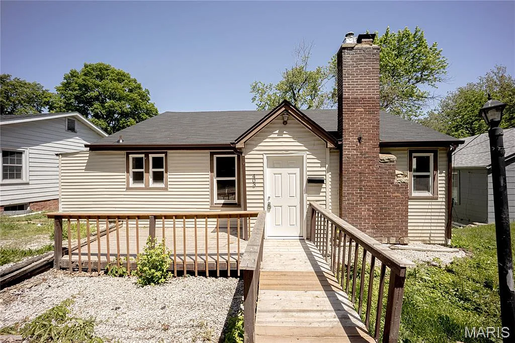 403 W Van Buren St photo 1