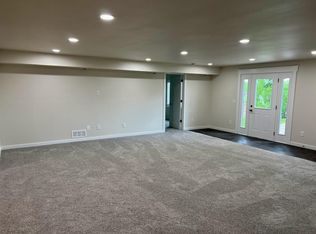 71 22nd St SW, Rochester, MN 55902