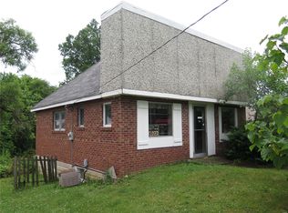 9720 Lackland Rd, Saint Louis, MO 63114