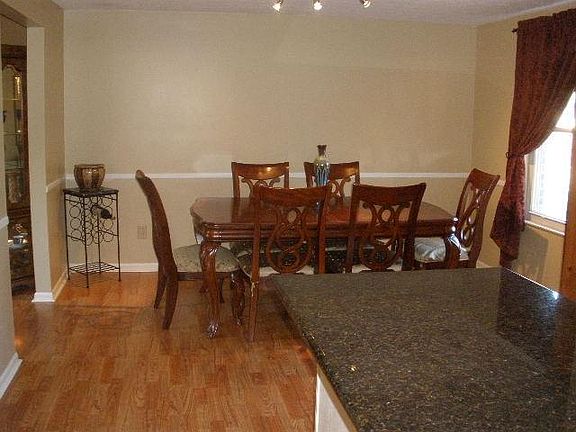 5th image of 2928 Orchardgate Ct