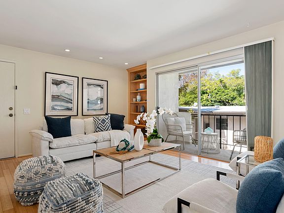 4th image of 1701 Anacapa St Unit 20