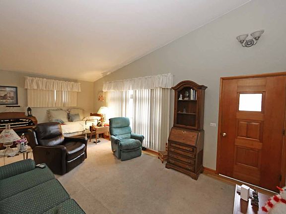 4th image of 313 Kimberly Ave