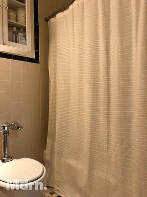 Rented by Mdrn Residential | media 10