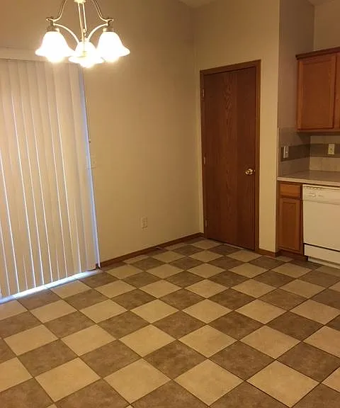 3904 N Pepper Ridge St — Photo 5