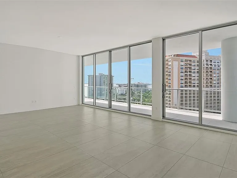 301 Quay Cmns #1011 — Photo 10