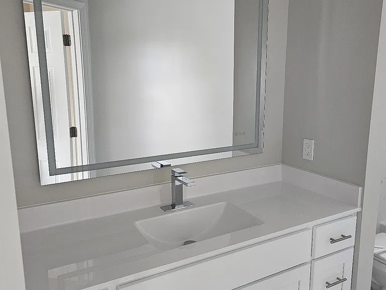 1228 Warwick Dr — Photo 27