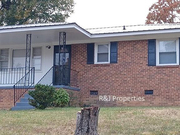 2nd image of 1803 Joyce St