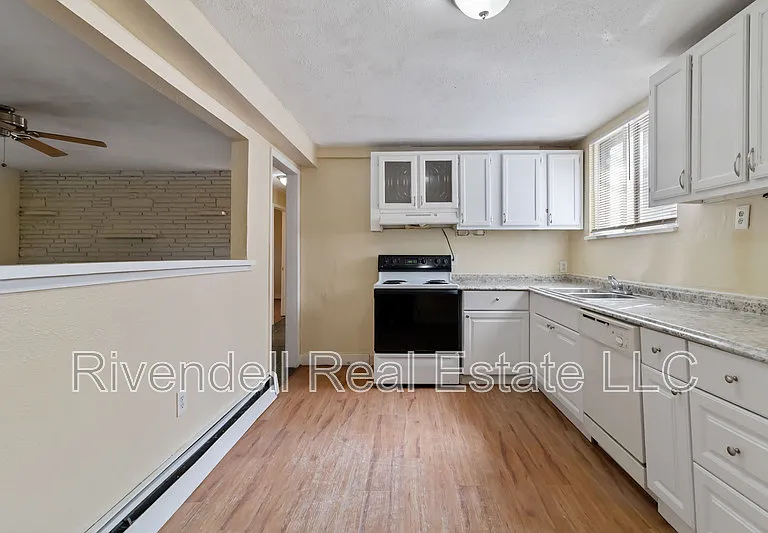 14920 E 22nd Ave — Photo 4