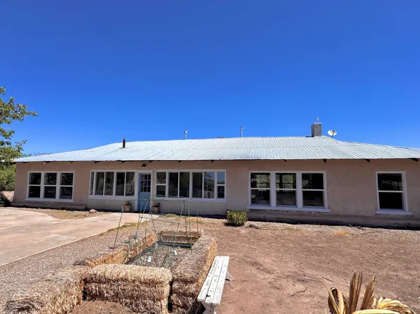57 Old Ranch Rd, Elephant Butte, NM 87935