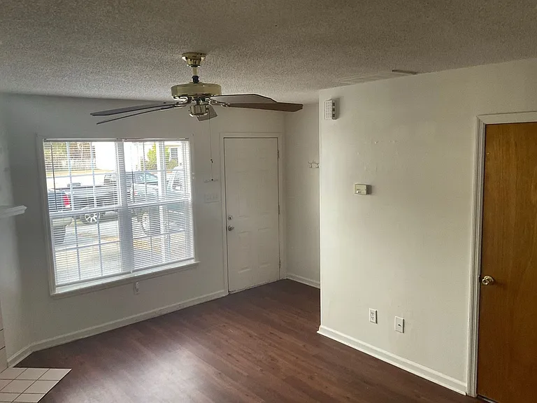 980 W Pueblo Dr — Photo 2