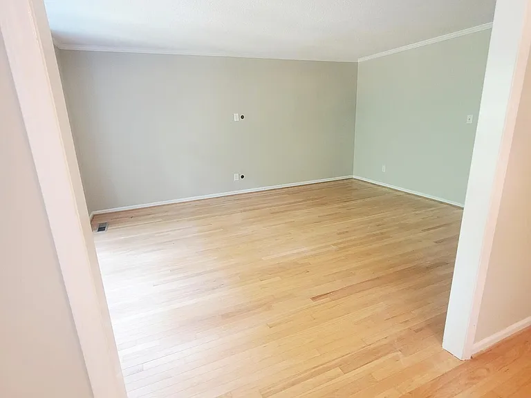2856 Wycliff Rd — Photo 15