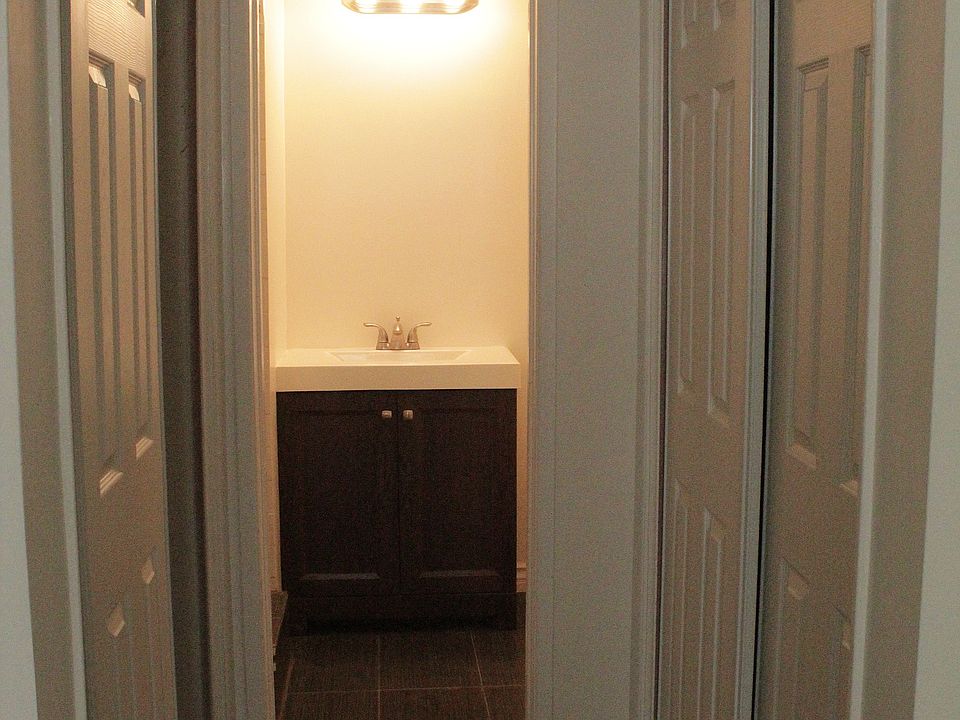 Master Bedroom w/Bath
