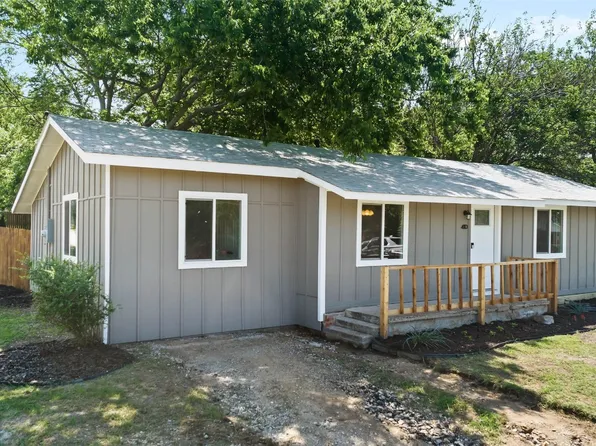410 N Proctor St, Alvord, TX 76225