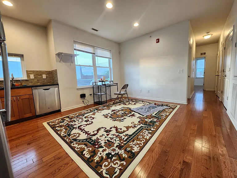 1822 W Norris St #C — Photo 4