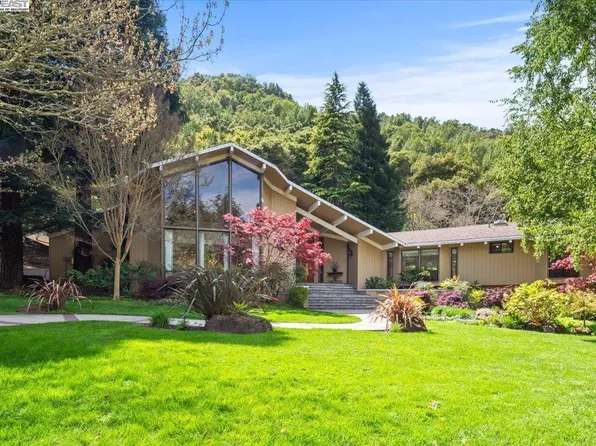 26465 Palomares Rd, Castro Valley, CA 94552