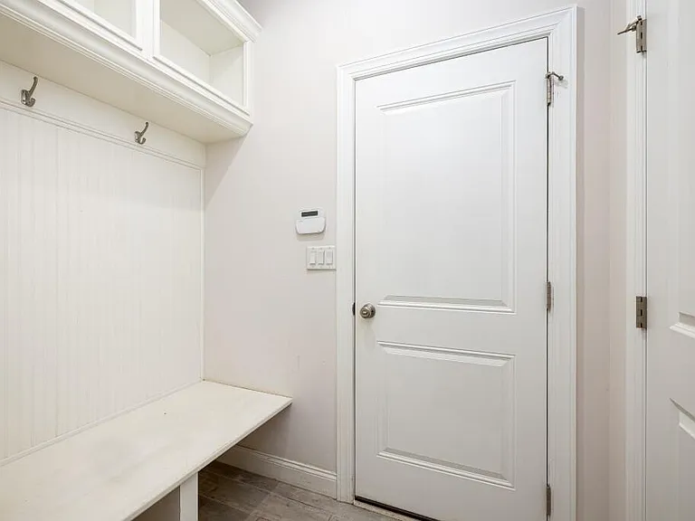 3000 N Spurway Dr — Photo 40
