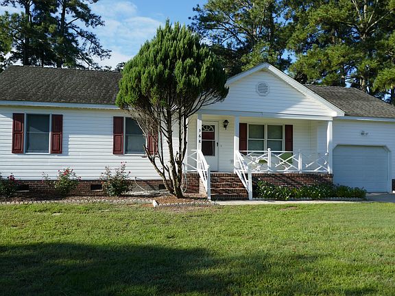Front of Home in a countrylike setting