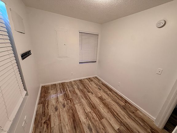 4th image of 1643 Jaydell Cir