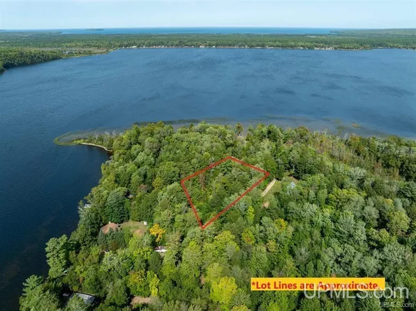 Summer Homes Rd, Au Train, MI 49806