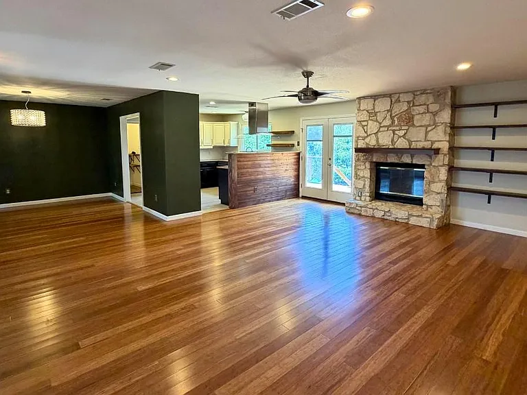 11207 Terrace Bluff Dr — Photo 10