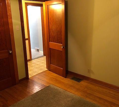 4th image of 91 Orchard Pl