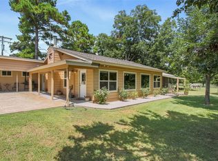 9576 Elm St, Richards, TX 77873