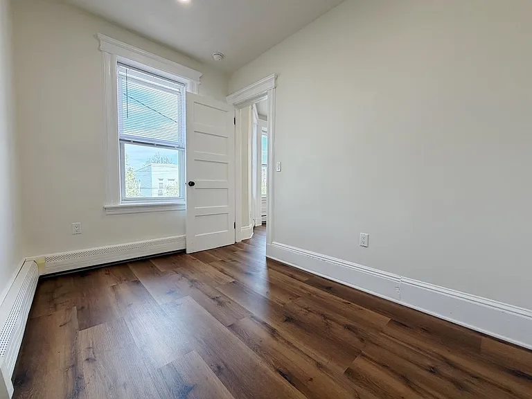 1918 Kerrigan Ave — Photo 17