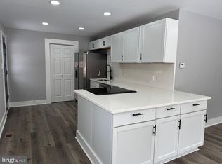 411 Magothy Bridge Rd, Pasadena, MD 21122