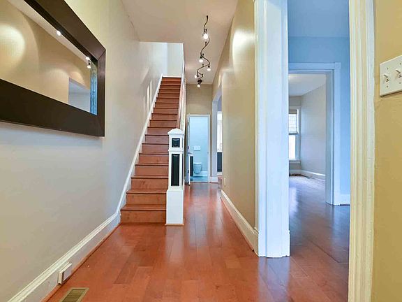 821 8th St NE-1_01302023