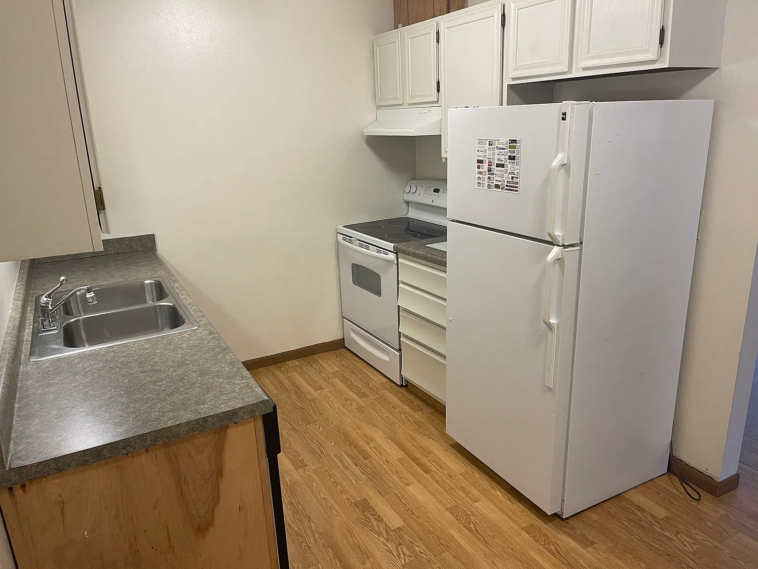 2 bed, $1,276 — Photo 2