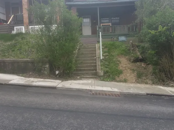 424 Iberia St, Pittsburgh, PA 15211