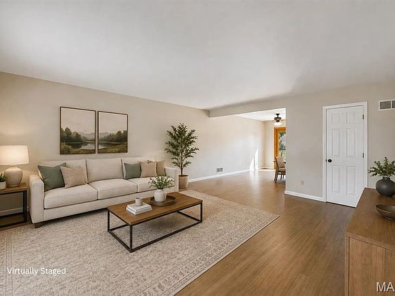 4th image of 3405 Sherman Park Dr Unit 4C