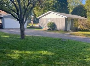 304 13th St S, Buffalo, MN 55313