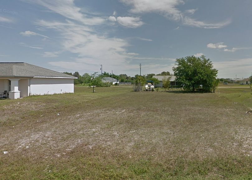 1st image of 2515 NE 6th Pl