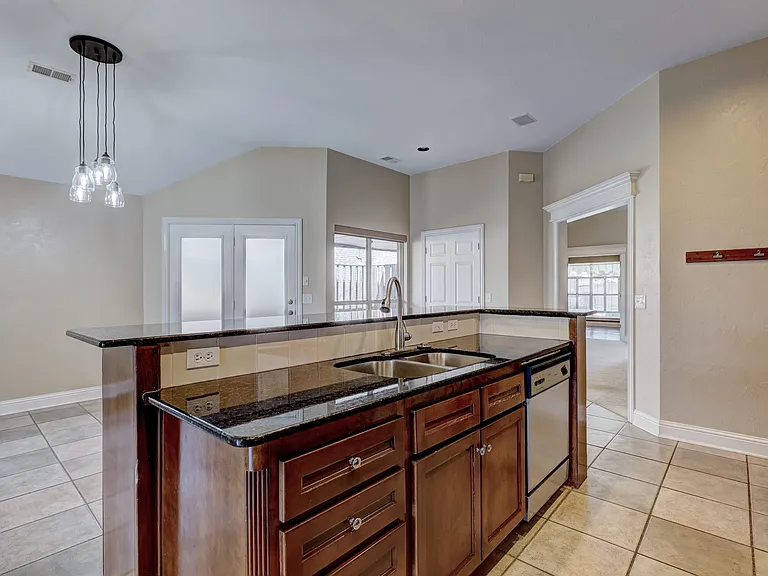 2104 Del Simmons Dr — Photo 28