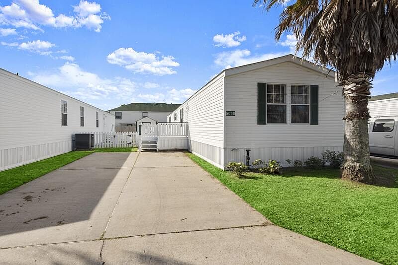 1st image of 5040 Saint Kitts Calle