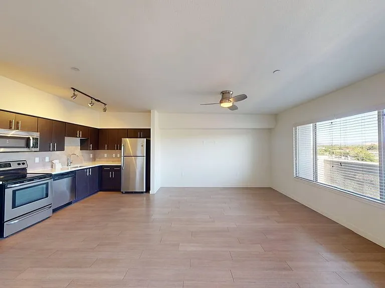 Platinum Apartments — Photo 32