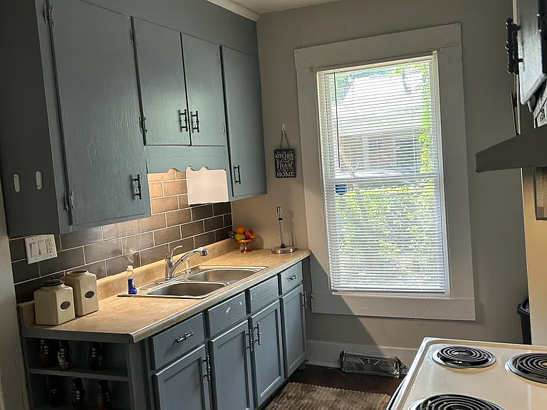 2616 Chestnut St — Photo 7