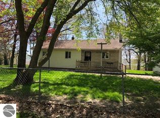 635 Piney Rd, Manistee, MI 49660