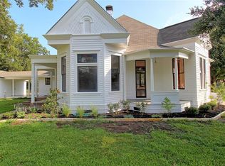 401 N Mechanic St, Weimar, TX 78962