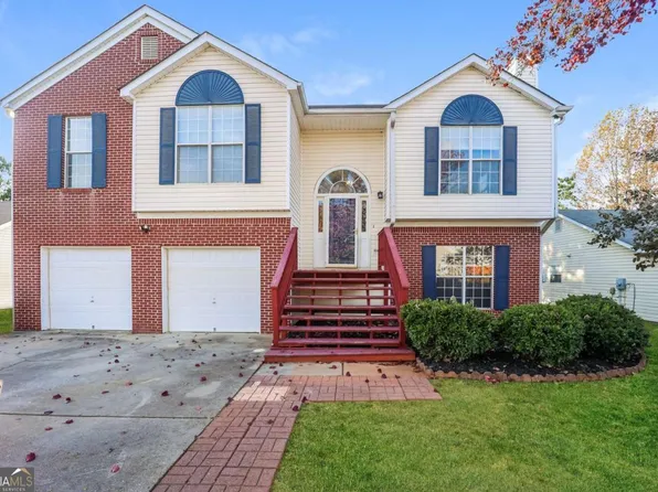 5899 Eagles Feather Ln, Riverdale, GA 30274