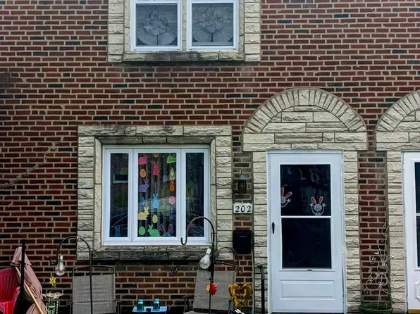 202 Tribet Pl, Darby, PA 19023