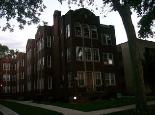 10537 S Hale Ave #3W, Chicago, IL 60643