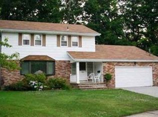 145 Woodview Dr, Elyria, OH