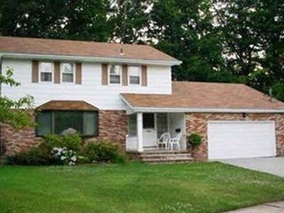 145 Woodview Dr, Elyria, OH, 44035