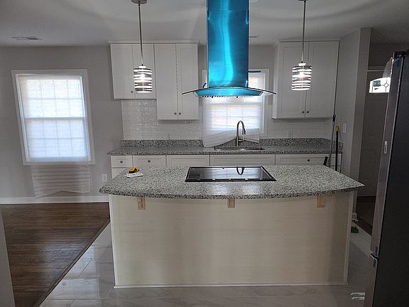 4th image of 101 Ridgewood Ln